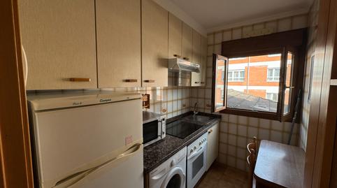 Photo 3 of Apartment to rent in Calle Augusto Junquera, 26, Ciudad Naranco - Prados de La Fuente, Oviedo