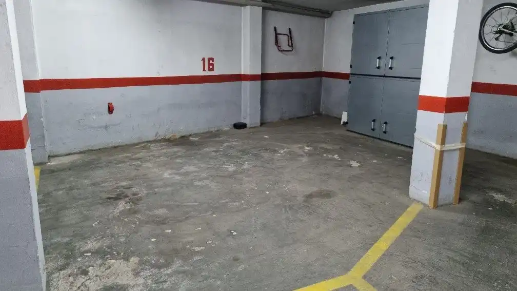 Einzelparkplatz zur Miete in Centre, imagen 2