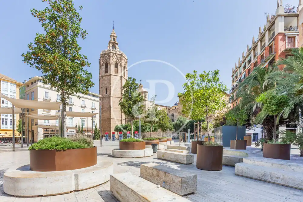 Vista exterior de Pis en venda en Ciutat Vella 