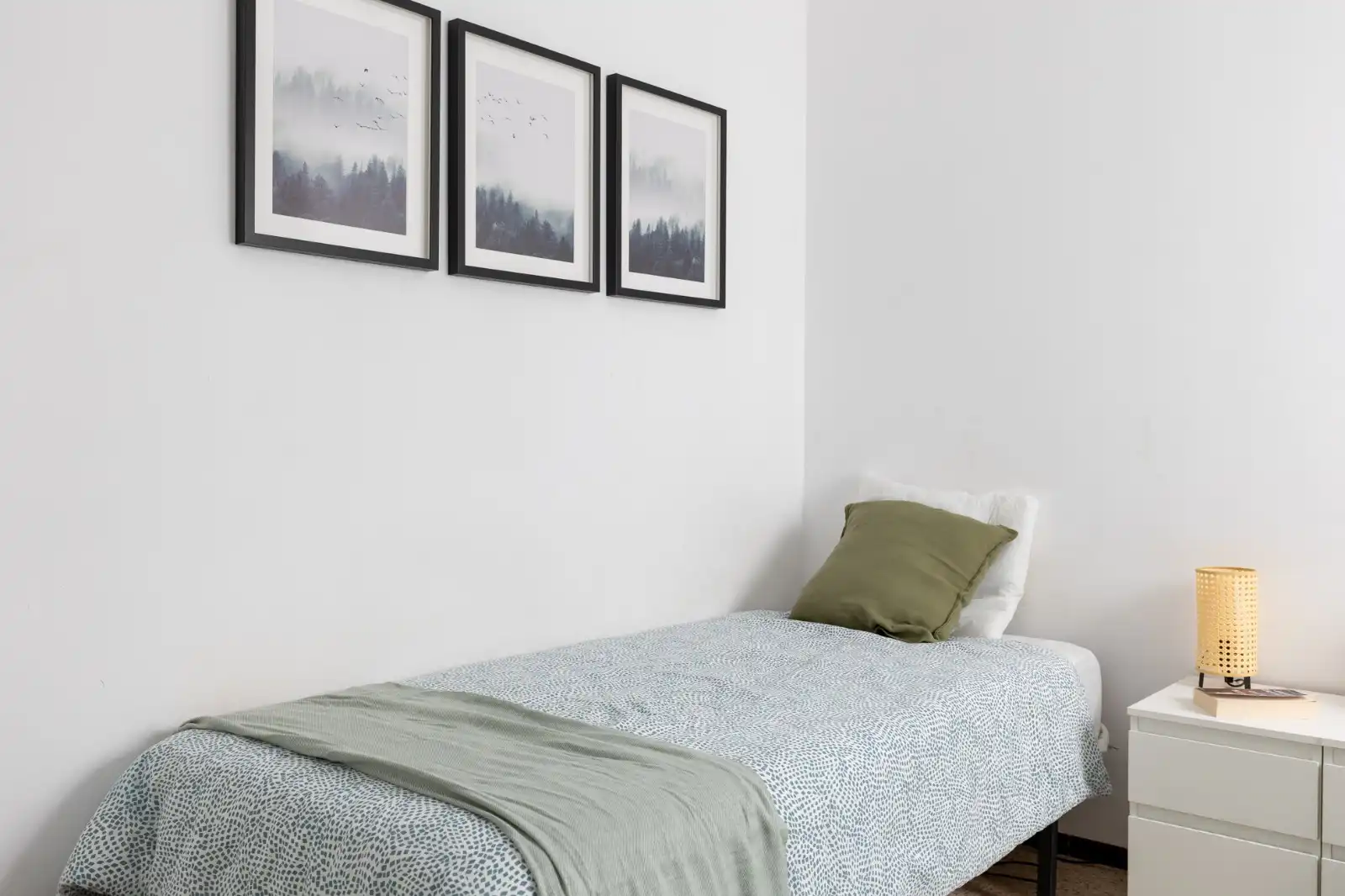 Bedroom of Flat for rent in Terrassa  with Furnished, Oven and Washing machine