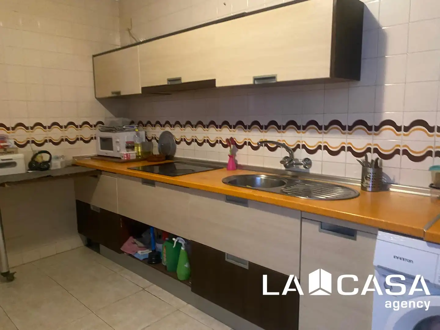 Küche von Wohnung zum Verkauf in Dos Hermanas mit Klimaanlage und Terrasse