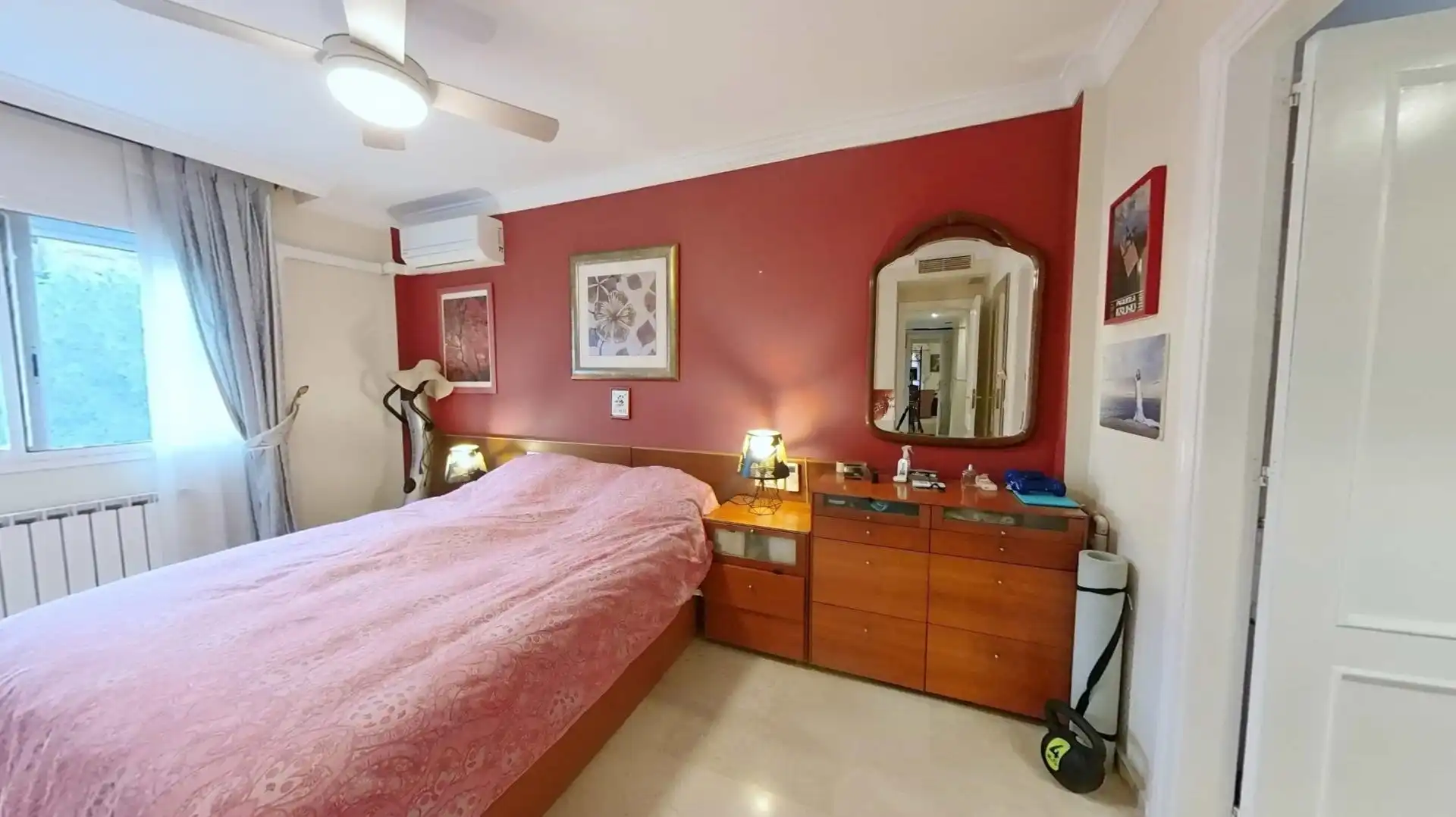 Schlafzimmer von Wohnung zum Verkauf in Málaga mit Klimaanlage, Privatgarten und Terrasse