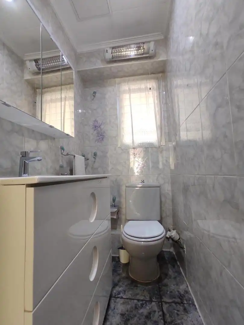 Badezimmer von Wohnung zum Verkauf in Valencia