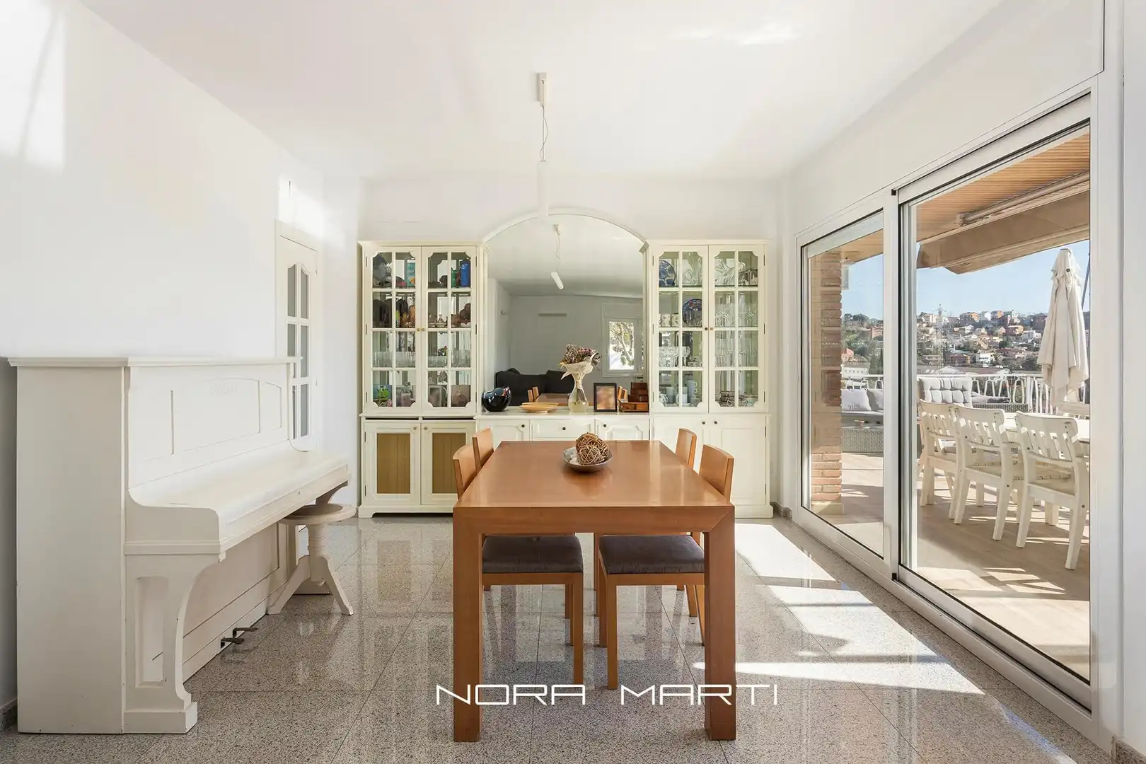 Comedor de Casa o chalet en venta en Sant Just Desvern con Calefacción, Jardín privado y Terraza