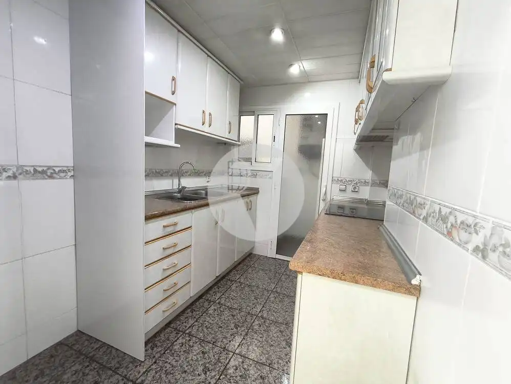 Kitchen of Flat for sale in Mollet del Vallès  with Heating and Balcony