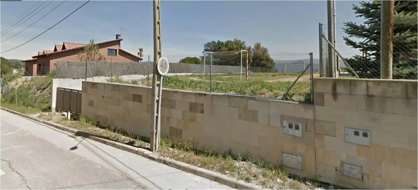 Lands and plots for sale in Avenida CASTELL MONTBUI, imagen 2