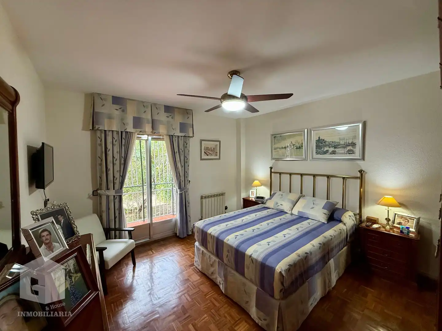 Bedroom of Flat for sale in Ensanche