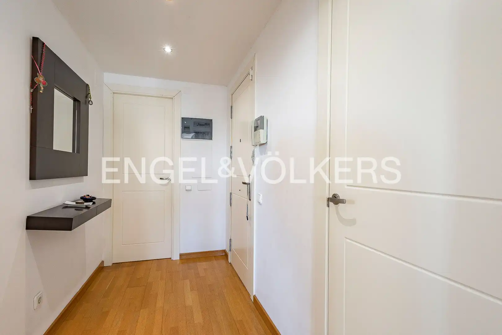 Wohnung zum Verkauf in Sitges mit Klimaanlage, Heizung und Parkett