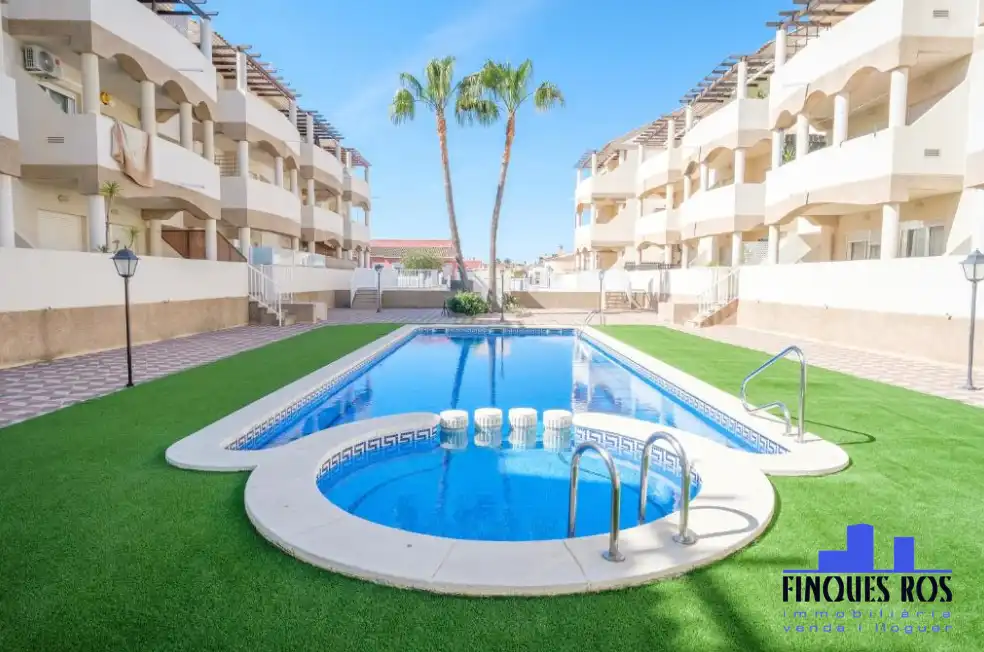 Piscina de Apartament en venda en Vinaròs amb Aire condicionat, Terrassa i Moblat