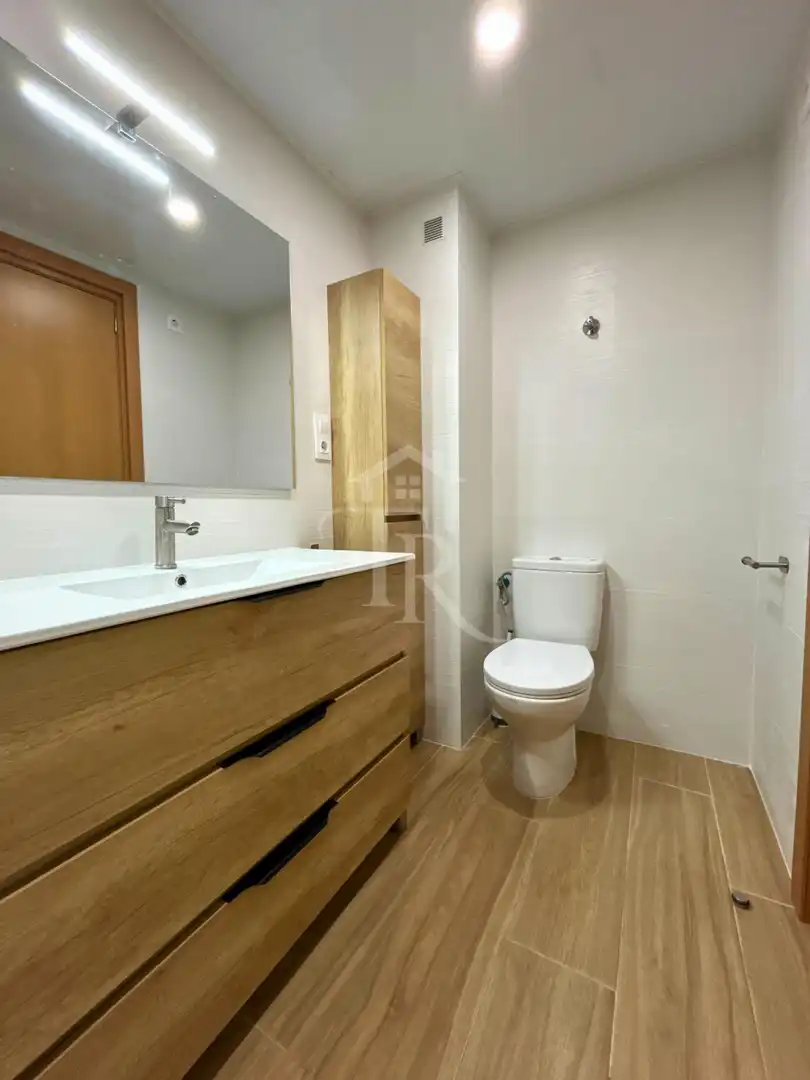 Bany de Dúplex en venda en Roda de Berà, Tarragona