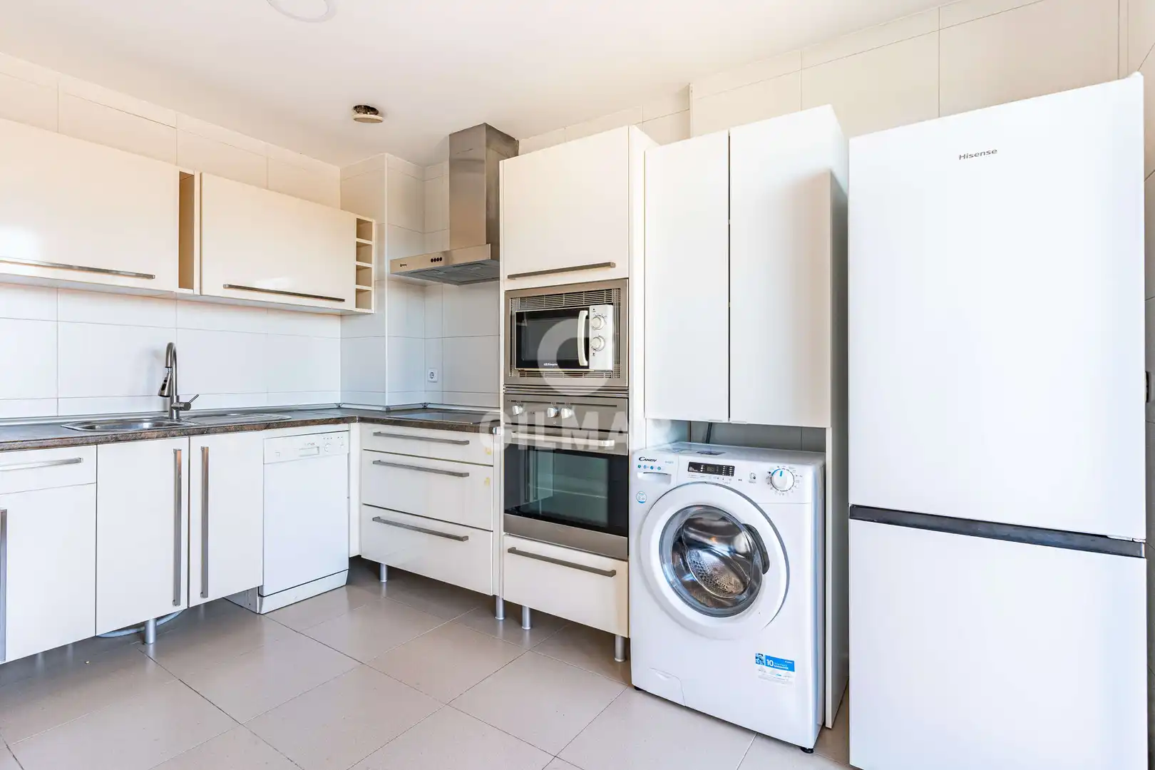 Küche von Dachboden zum Verkauf in Madrid mit Heizung, Privatgarten und Abstellraum