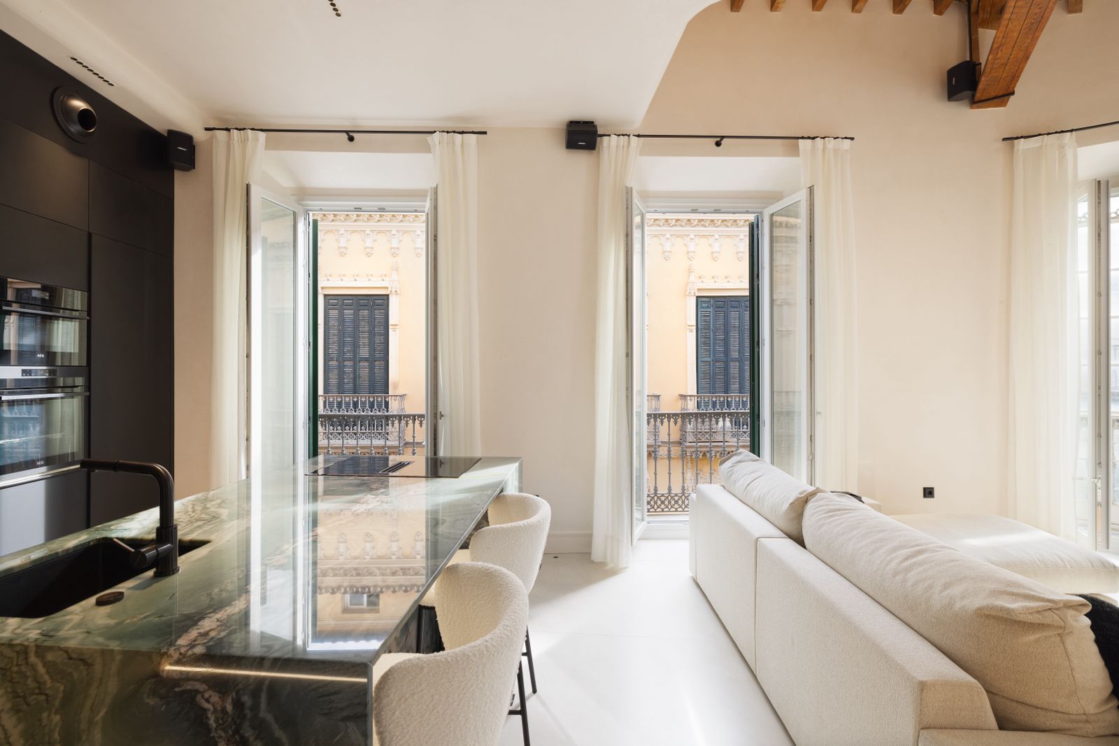 Living room of Flat for sale in Málaga Capital  with Air Conditioner, Heating and Storage room