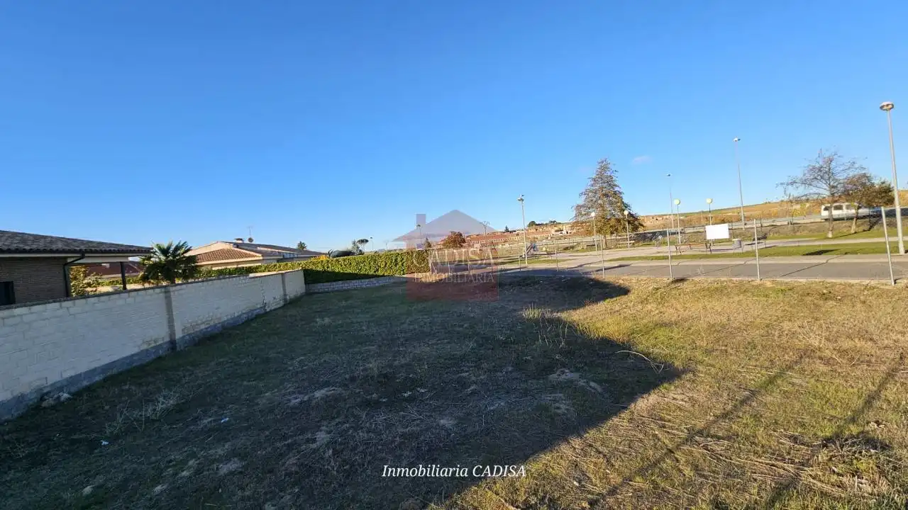 Residential land for sale in Villamayor