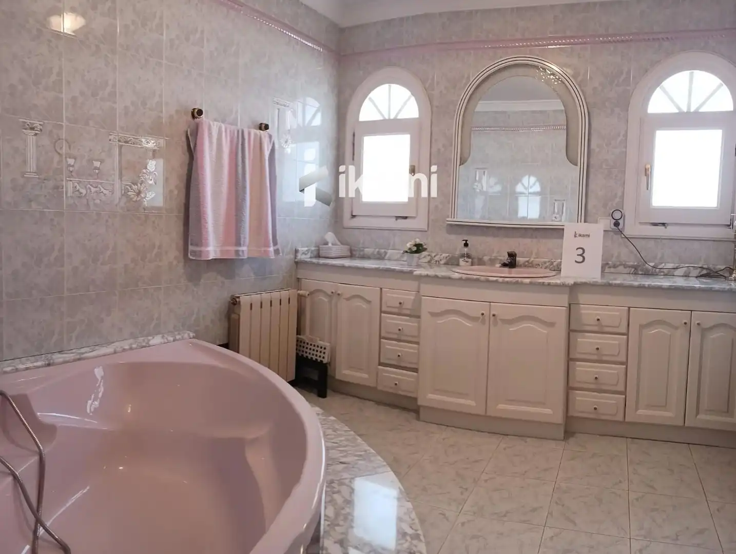 Bathroom of Houses for sale in Dénia  with Air Conditioner, Heating and Terrace