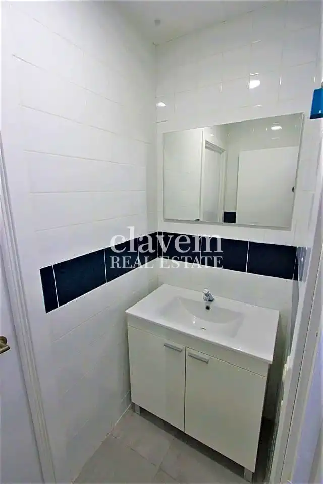 Local comercial en venda a Carrer del Guadalhorce, imagen 9
