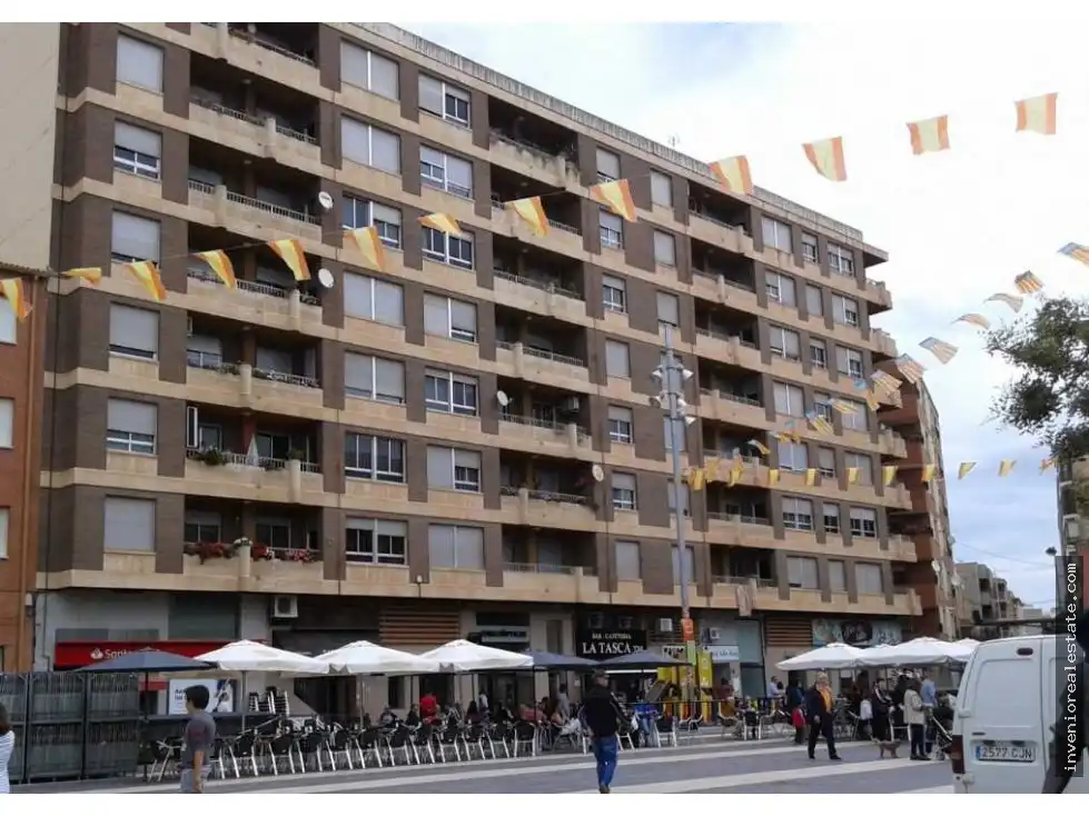 Appartamento con ascensore in vendita a Centro