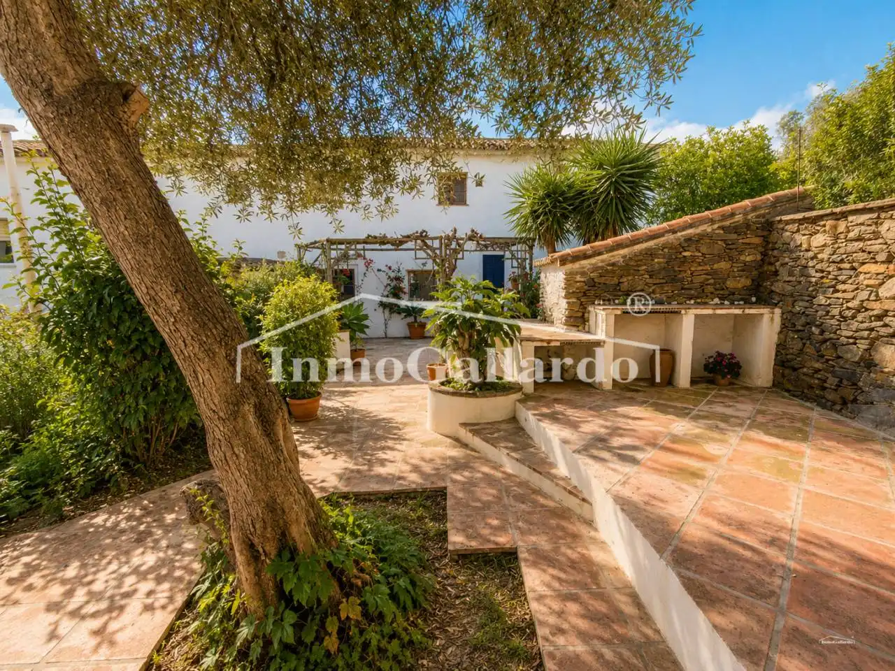 House with garden for sale in Macharaviaya, imagen 3
