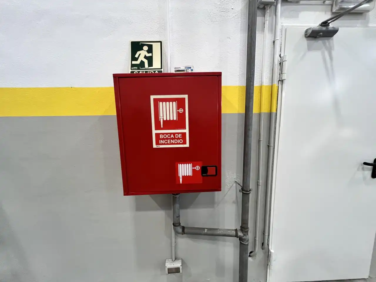 Fabrikhallen zur Miete in Badalona