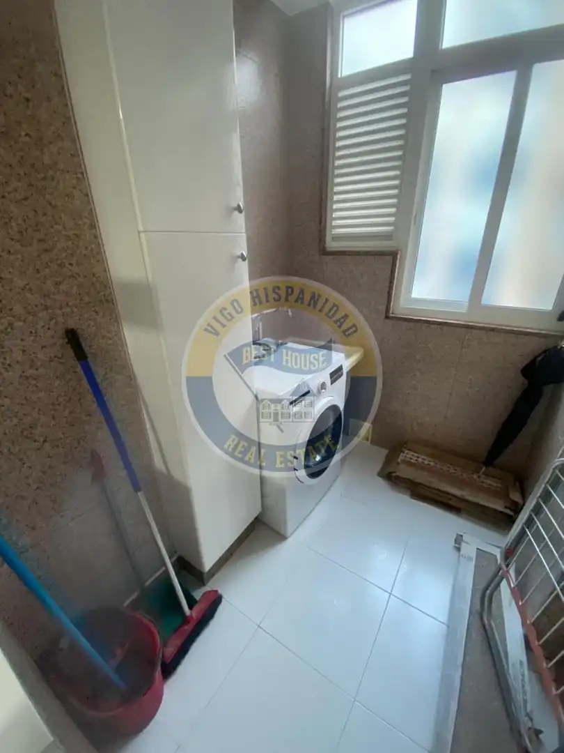 Kitchen of Flat for rent in Vigo   with Heating, Parquet flooring and Furnished