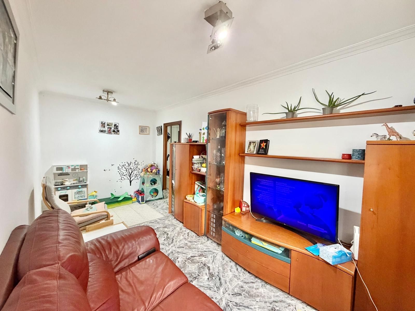 Living room of Attic for sale in L'Hospitalet de Llobregat  with Air Conditioner, Heating and Terrace