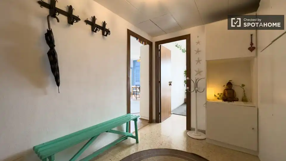 Flat with terrace to rent in Ciutat Vella, imagen 2