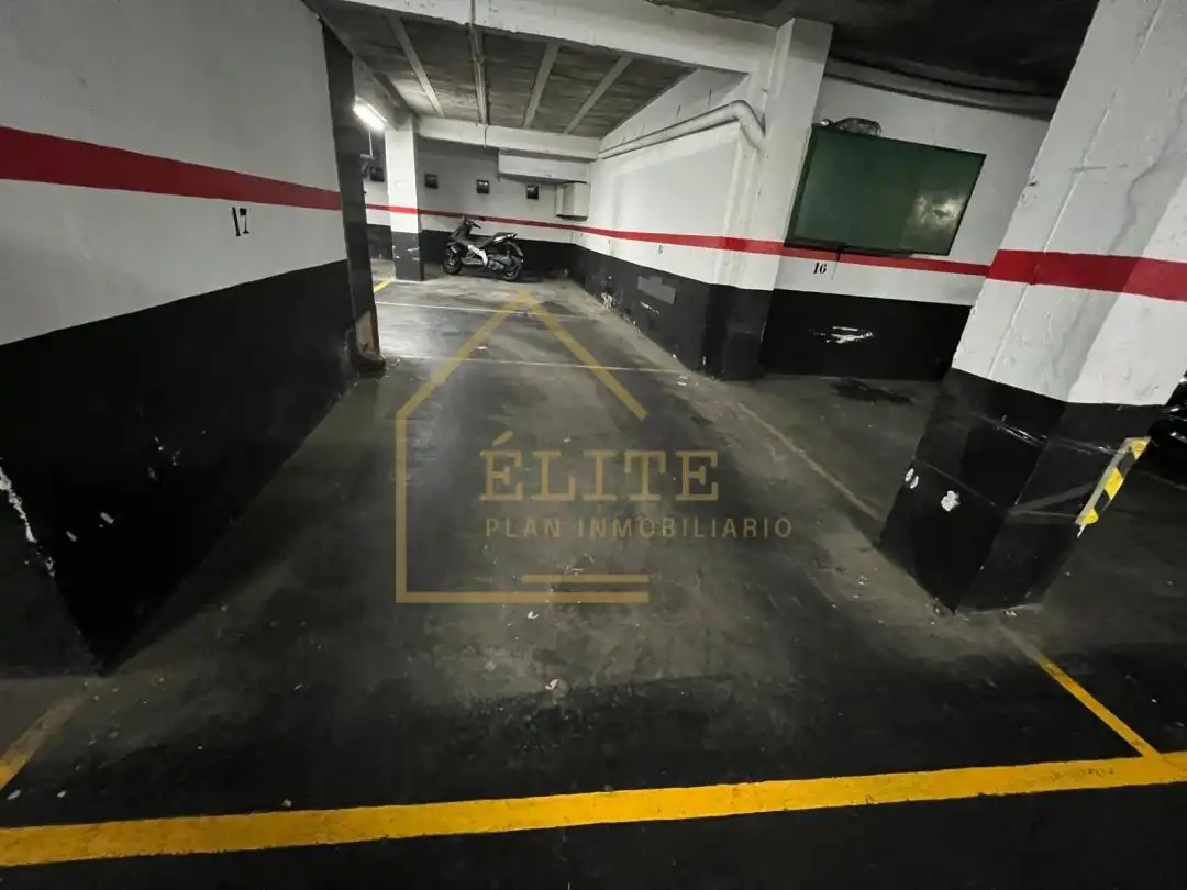 Parkplatz von Garage zum Verkauf in Santurtzi 