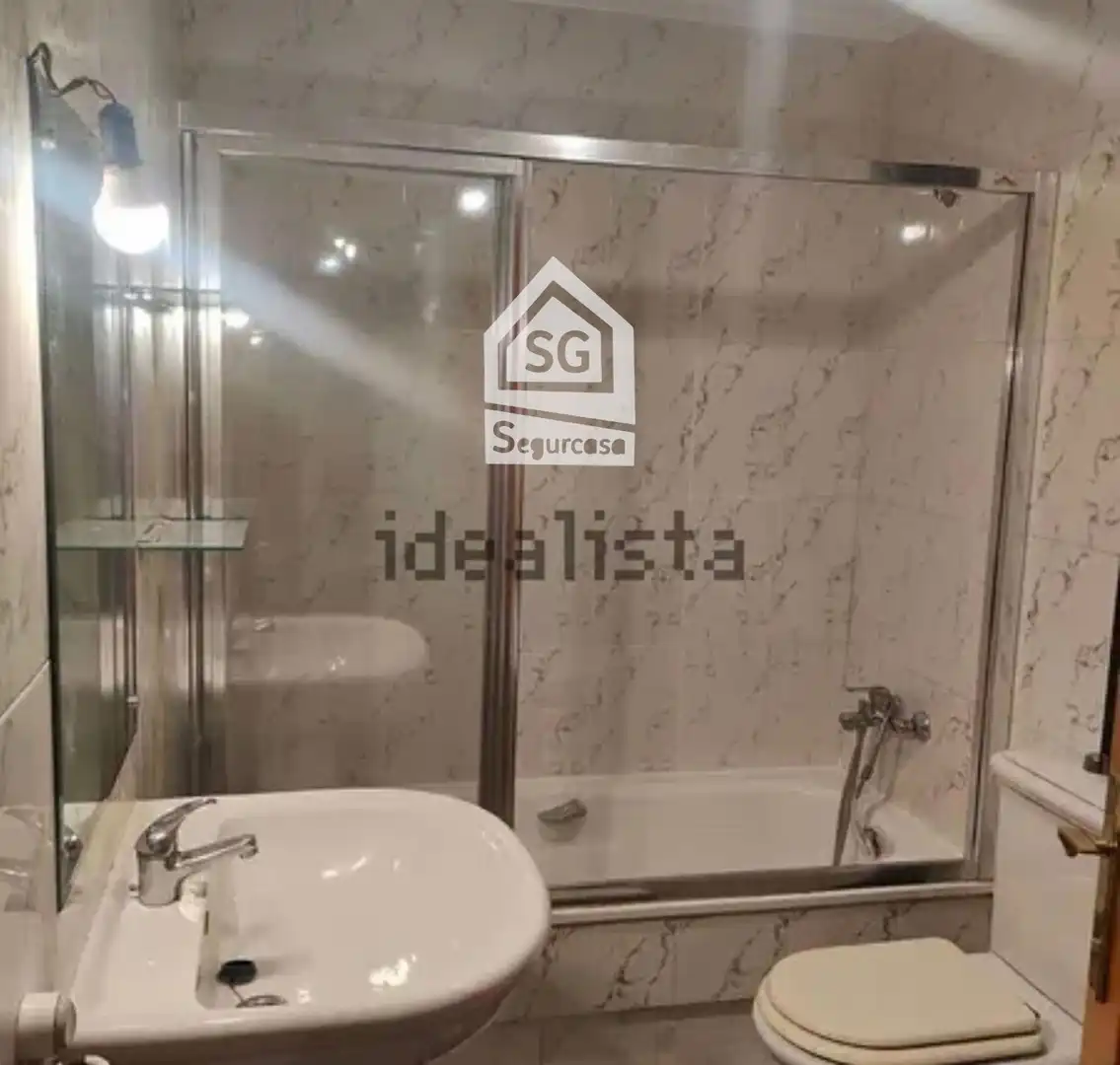 Baño de Piso en venta en Ourense Capital  con Calefacción