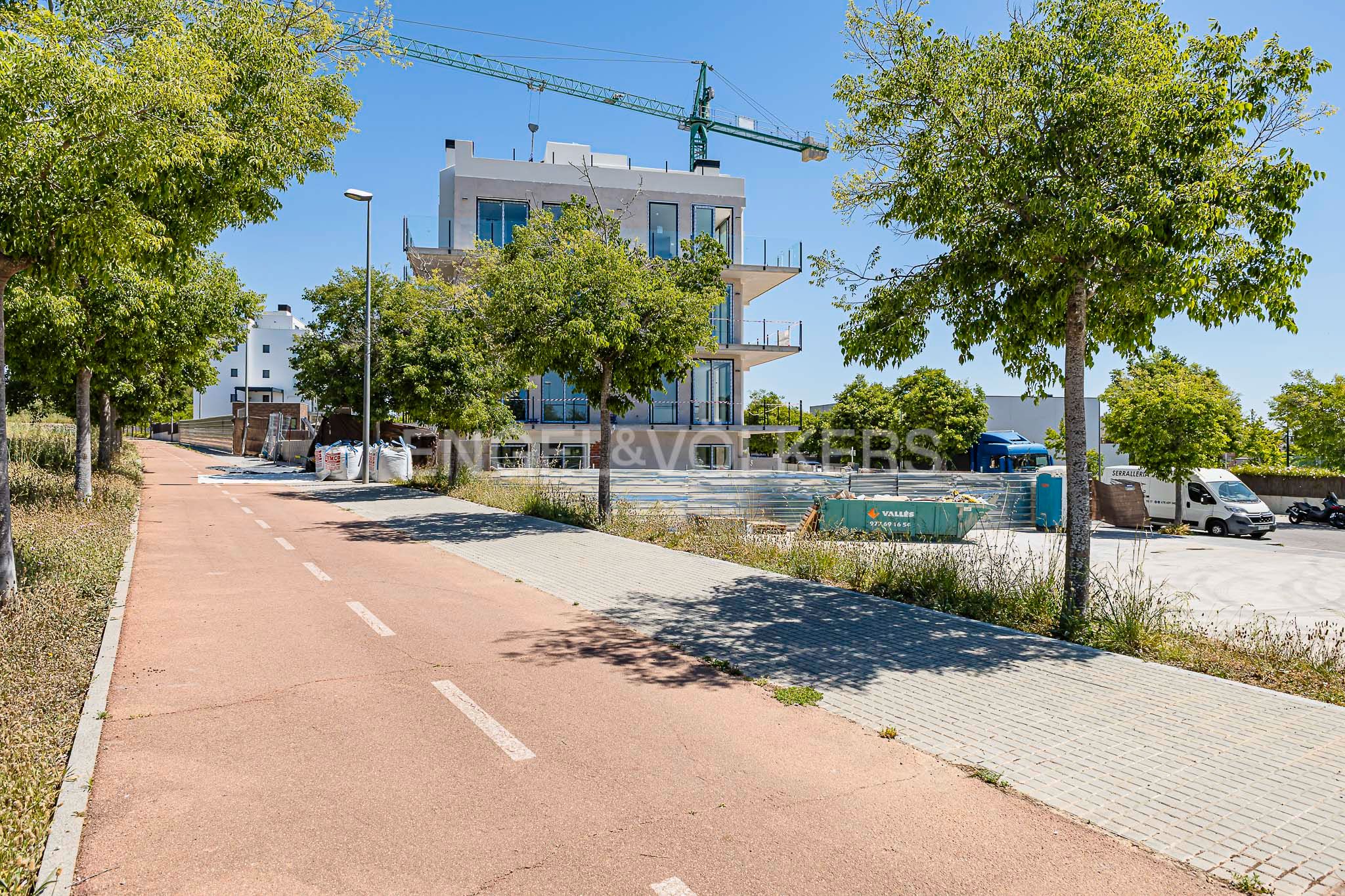 Exterior view of Attic for sale in Vilanova i la Geltrú  with Air Conditioner, Heating and Parquet flooring