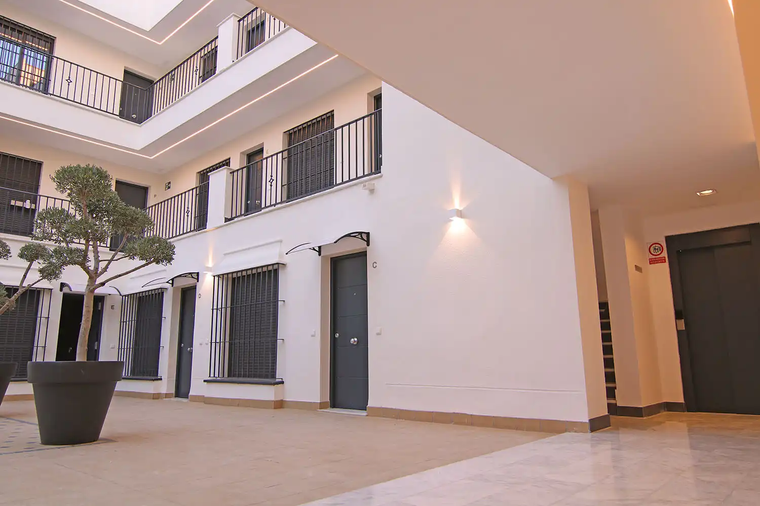Ático en venta en Calle Isaac Peral, 69, Arenal - La Pólvora