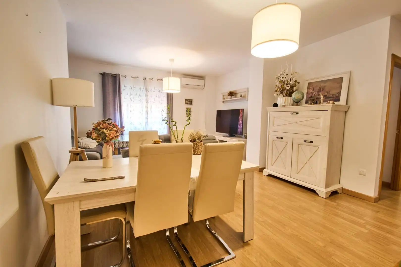 Piso con ascensor en venta en San Cayetano