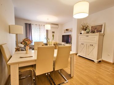 Piso con ascensor en venta en San Cayetano