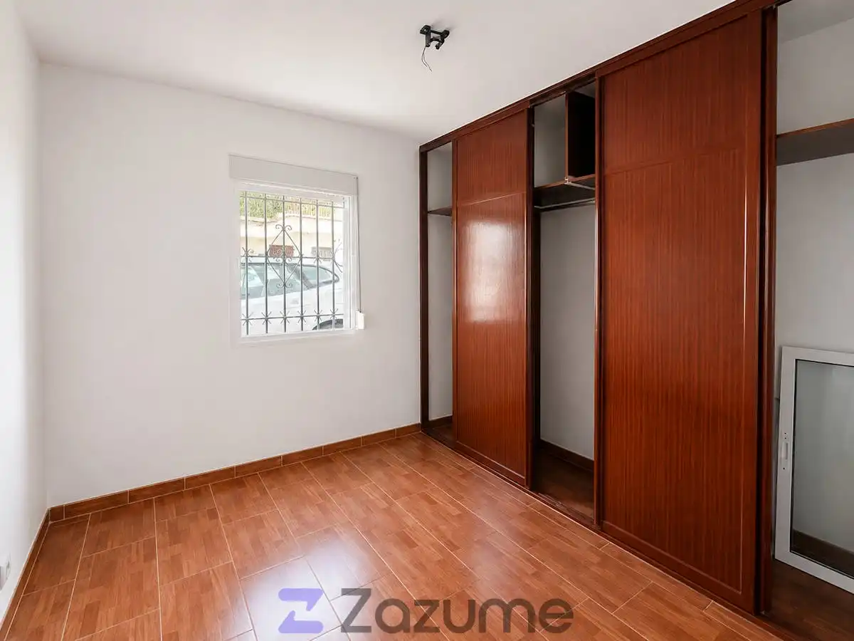 Schlafzimmer von Wohnungen zur Miete in Málaga mit Klimaanlage, Abstellraum und Ofen