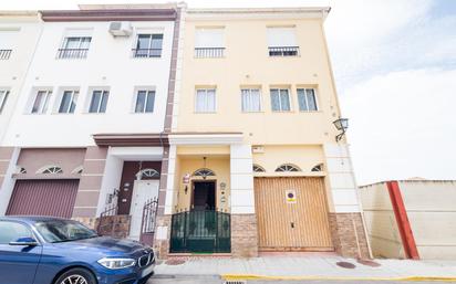 Exterior view of Single-family semi-detached for sale in Fuente Vaqueros