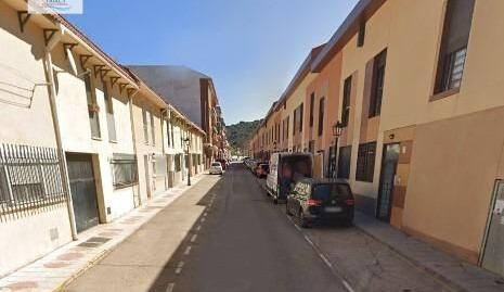 Foto 2 de Piso en venta en Calle Padilla, Chiloeches, Guadalajara