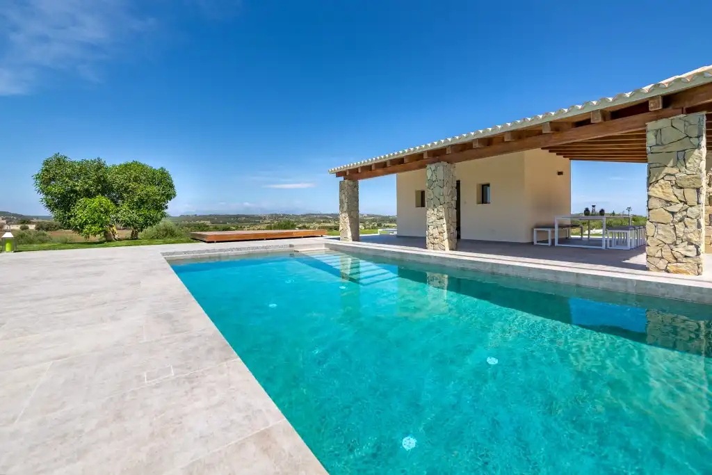 Piscina de Finca rústica en venta en Sineu con Aire acondicionado, Calefacción y Jardín privado