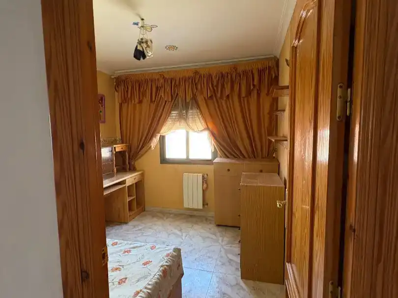 Habitación de Piso en venta en Cúllar con Trastero, Amueblado y Balcón