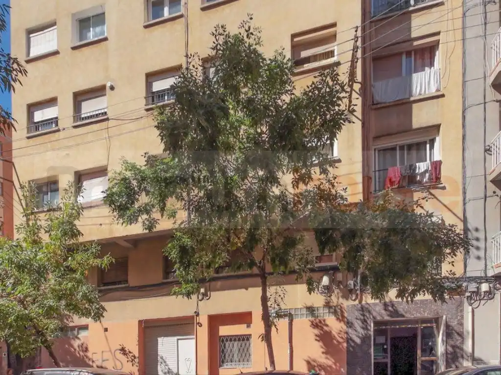 Flat with terrace for sale in Calle de Vila-seca
