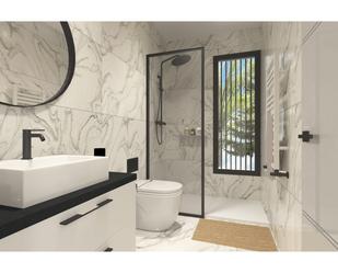 Bathroom of Single-family semi-detached for sale in Almoradí  with Terrace, Swimming Pool and Balcony