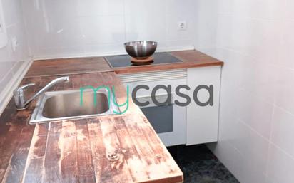 Kitchen of Flat for sale in Badalona  with Air Conditioner