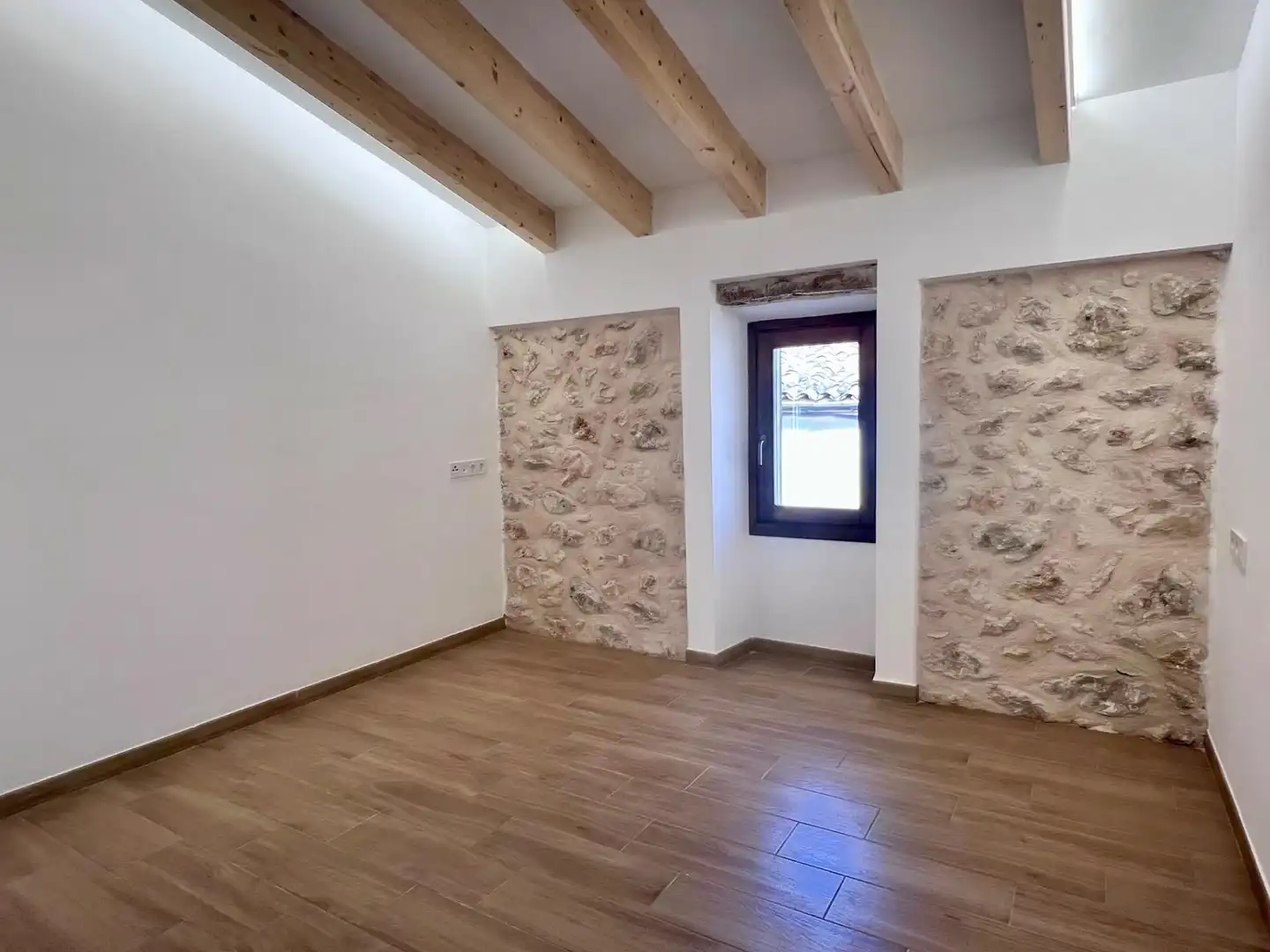 Flat for rent in Campanet  with Air Conditioner and Terrace