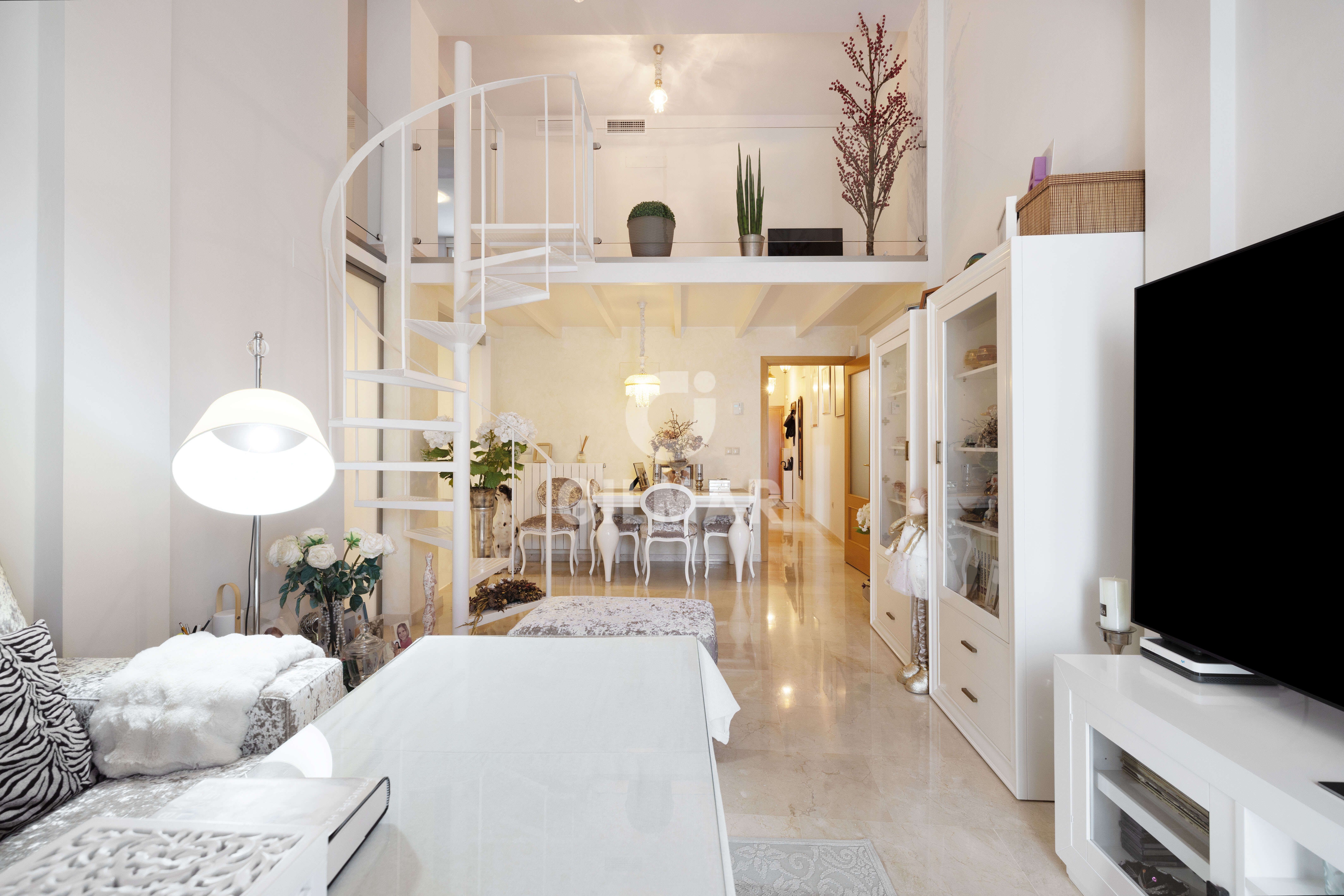 Bedroom of Flat for sale in  Sevilla Capital  with Storage room