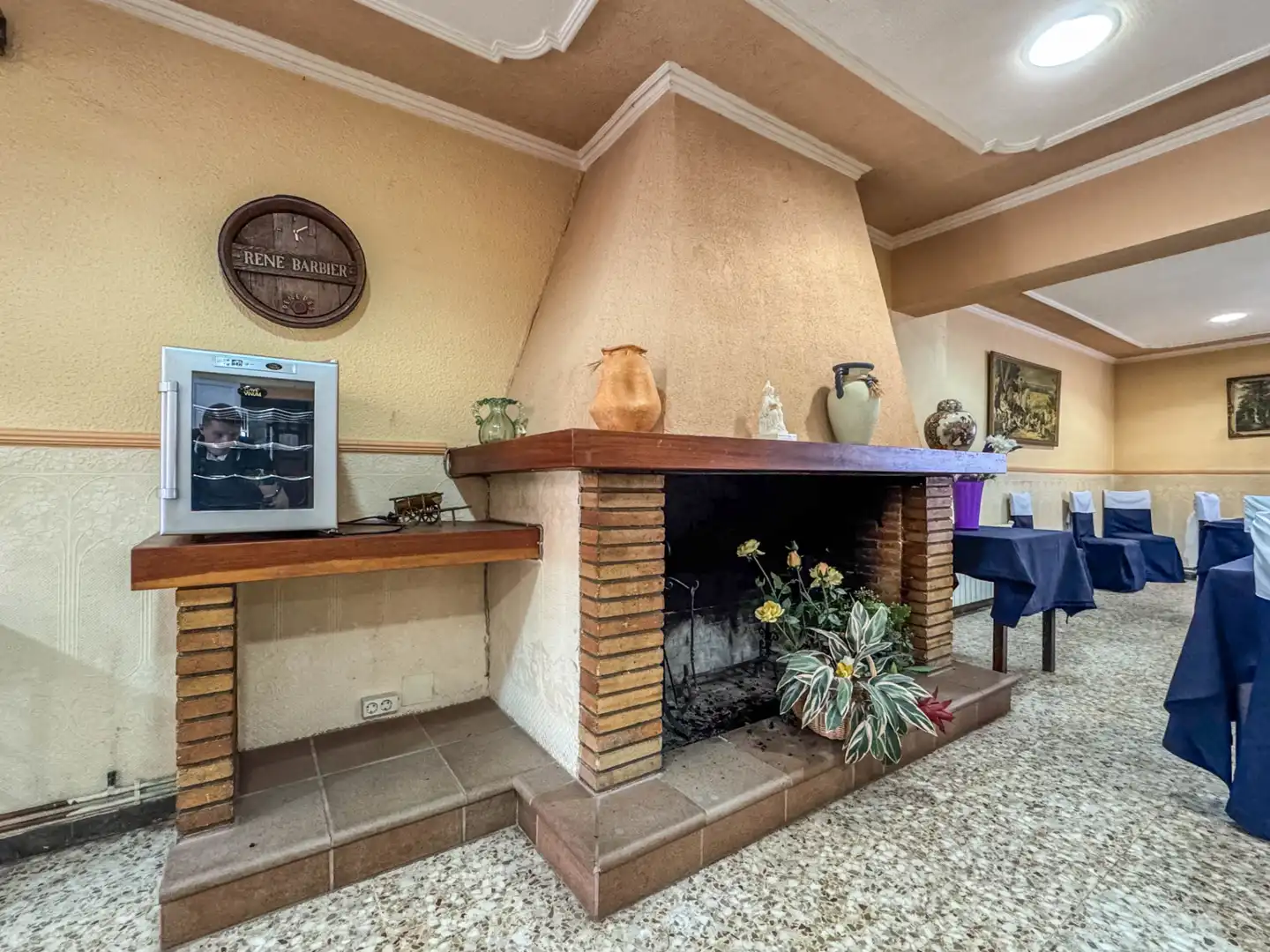 Commercial properties for sale in Vimbodí i Poblet  with Heating