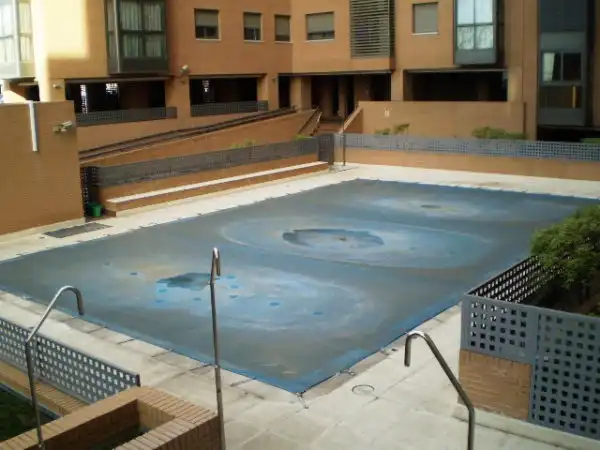 Piscina de Apartamento en venta en Madrid con Aire acondicionado, Trastero y Piscina