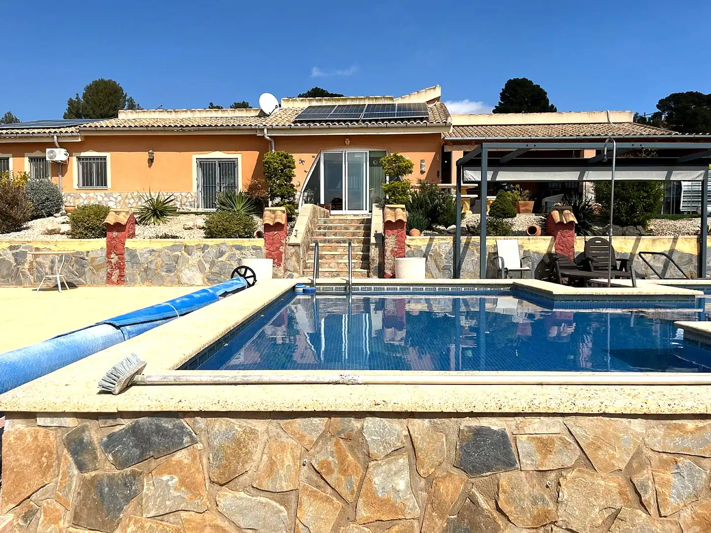 Maison rustique à vendre à Castalla