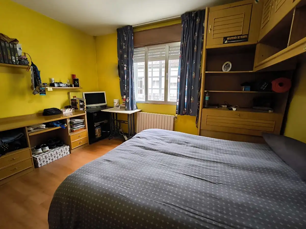 Schlafzimmer von Wohnung zum Verkauf in Vilagarcía de Arousa mit Heizung, Parkett und Abstellraum