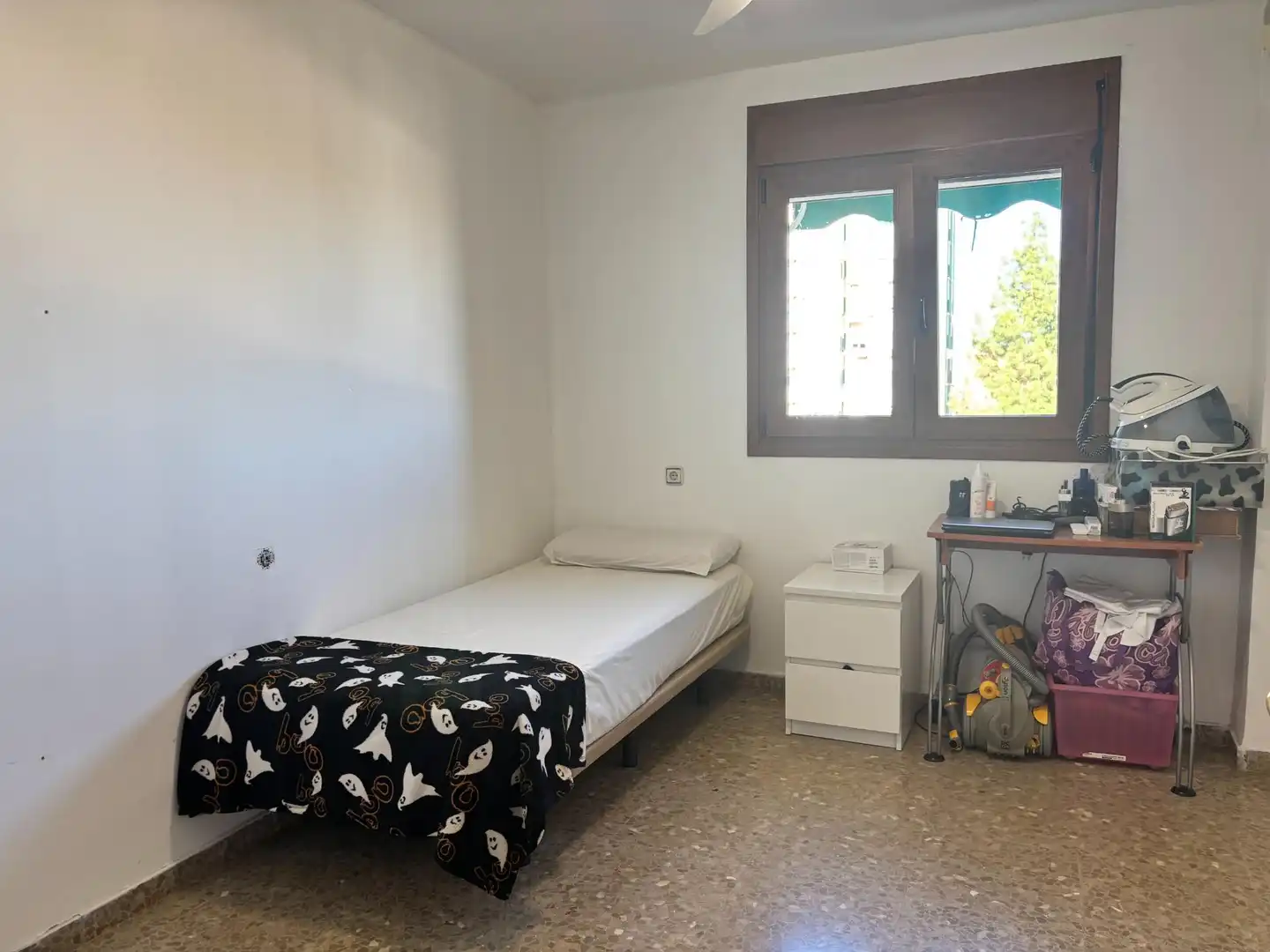 Dormitori de Pis en venda en Málaga amb Aire condicionat, Terrassa i Traster