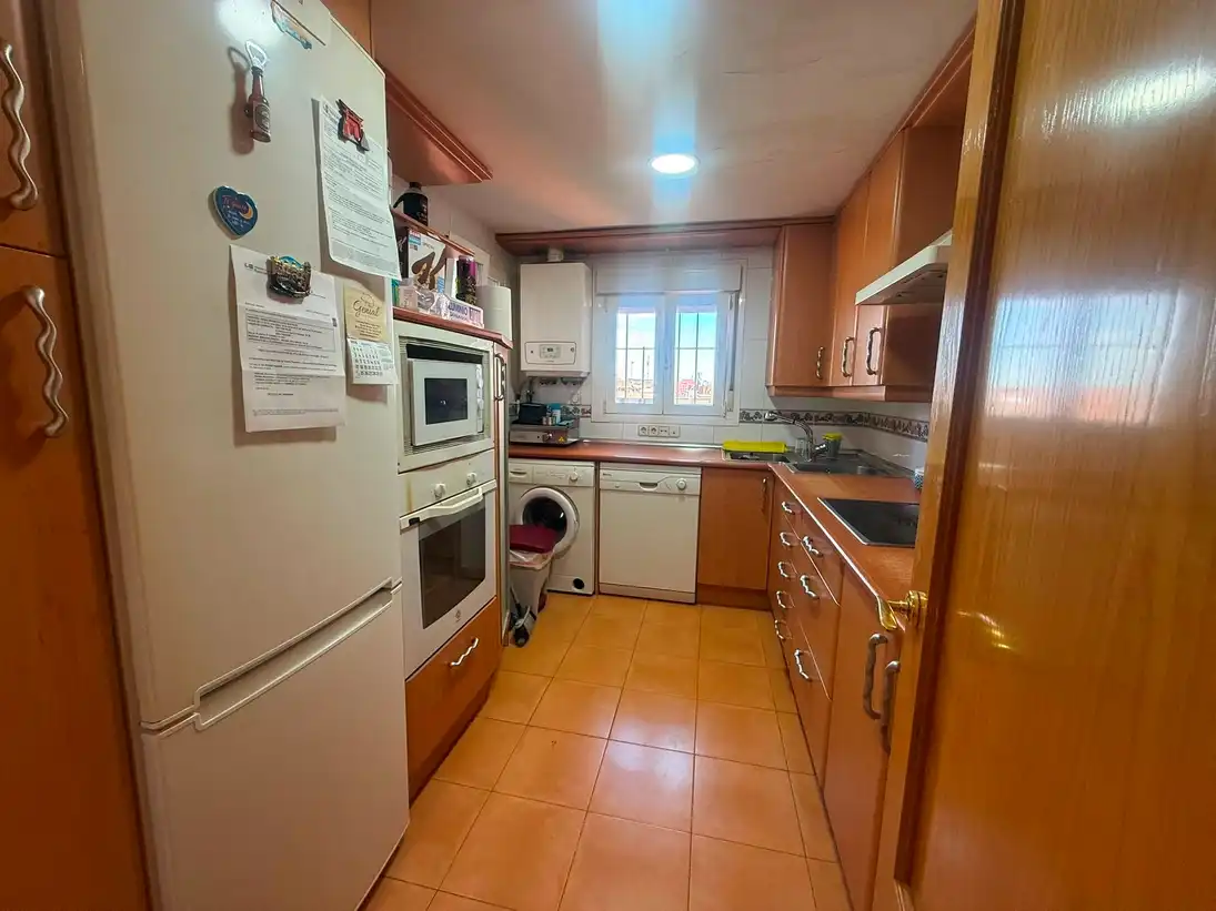 Cocina de Piso en venta en Madrid con Calefacción, Terraza y Amueblado
