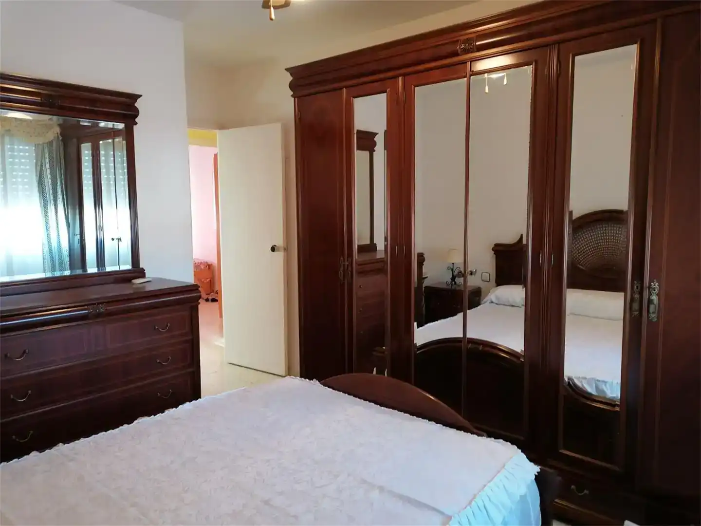Habitación de Piso en venta en Calañas con Aire acondicionado, Amueblado y Horno