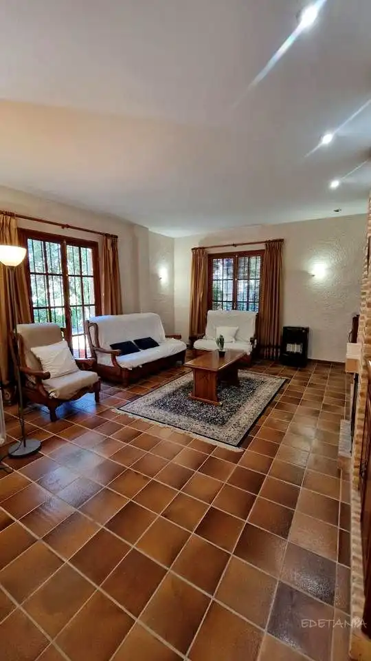 Sala d'estar de Casa o xalet de lloguer en Náquera