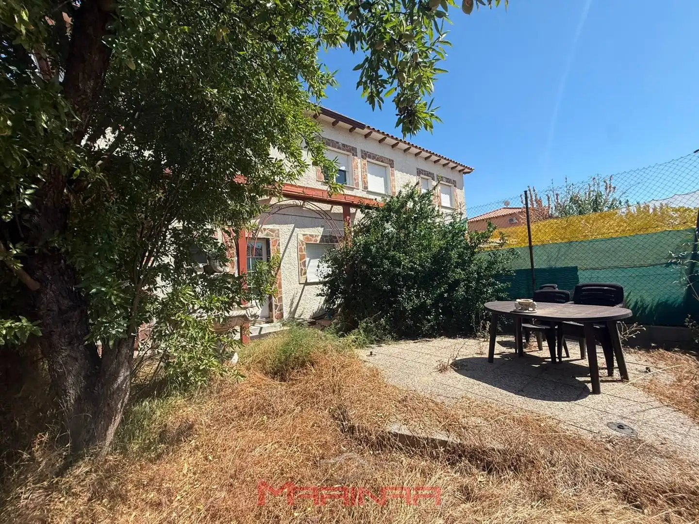 Vista exterior de Casa adosada en venda en Seseña amb Calefacció i Traster